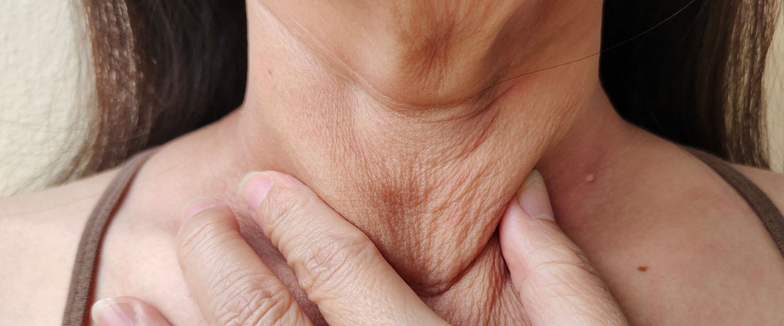 Boyun Bölgesi Kırışıklıkları: Yüzünüze Bakanların Önce Fark Ettiği Yer Burası mı?