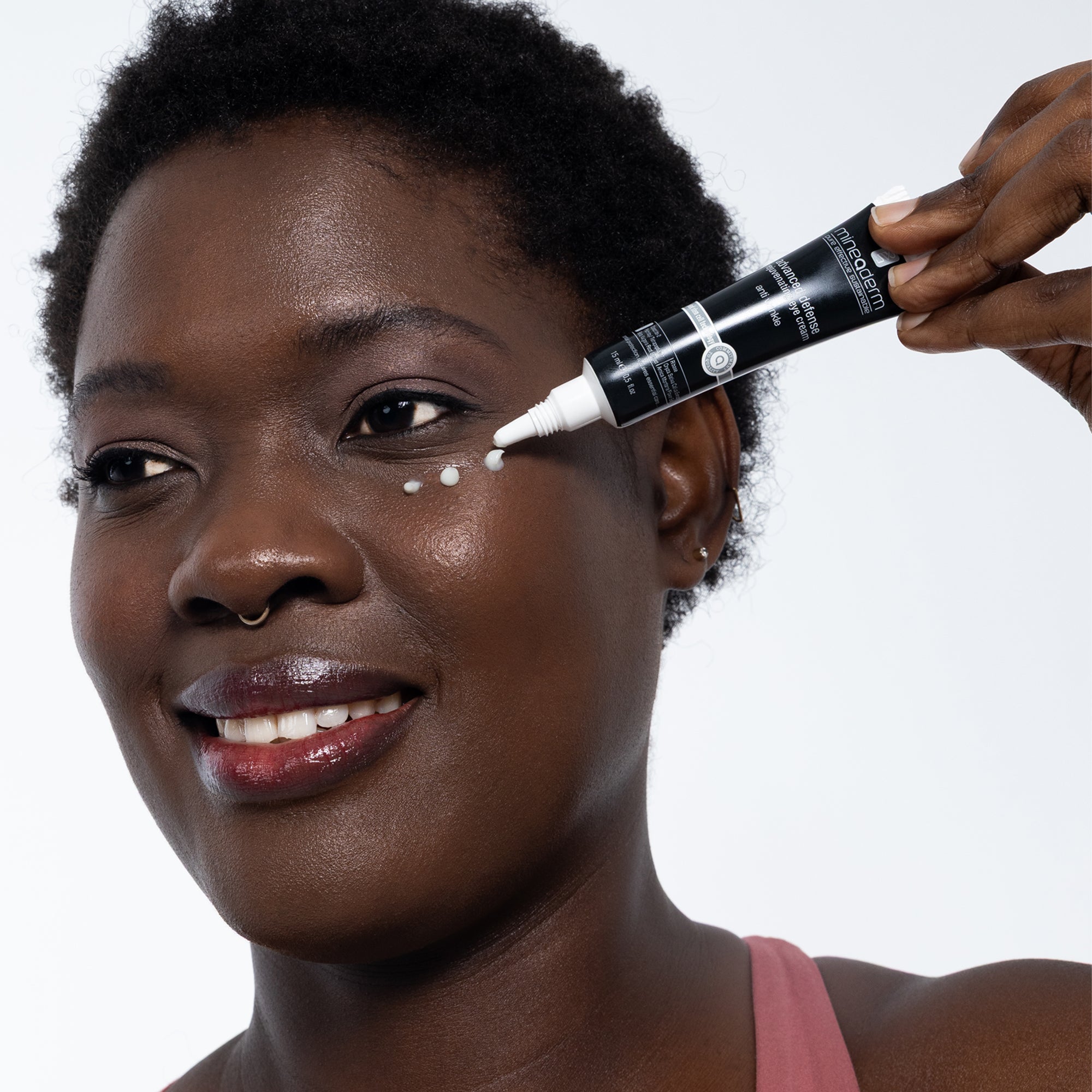 ADVANCED DEFENSE REJUVENATING EYE CREAM