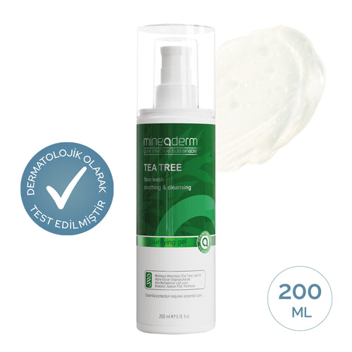 Mineaderm Tea Tree Face Wash 200 ml beyaz pompalı şişe; yanında jel dokusu ve dermatolojik olarak test edilmiştir rozeti. Akneye eğilimli ciltler için sebum düzenleyici yüz temizleme jeli.