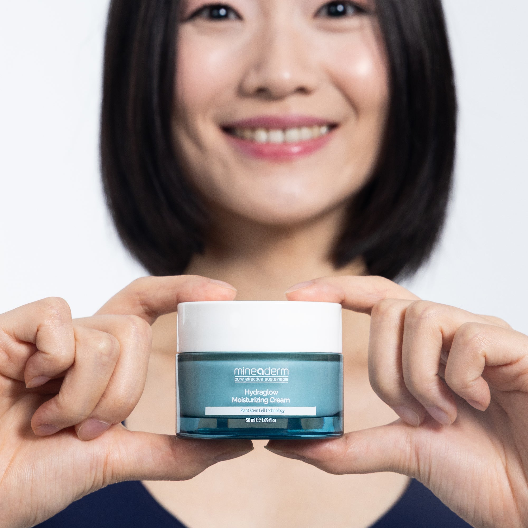 HYDRAGLOW MOISTURIZING CREAM